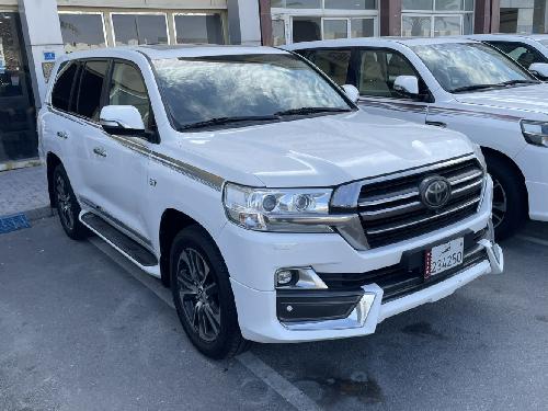 Toyota Land Cruiser VXR Grand Touring