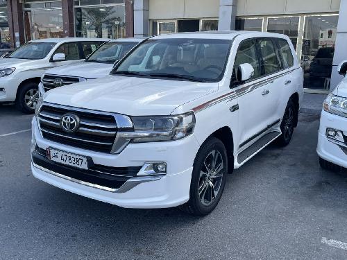 Toyota Land Cruiser GXR Grand Touring